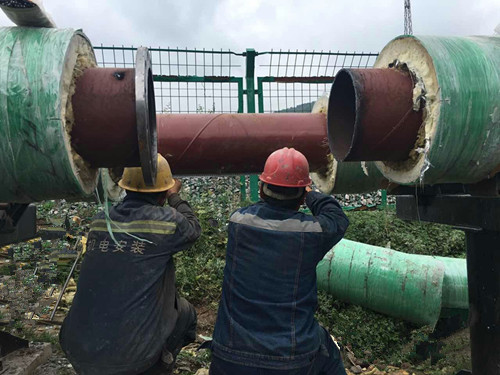 機電安裝公司雙龍項目部礦區(qū)供暖工程“送溫暖”