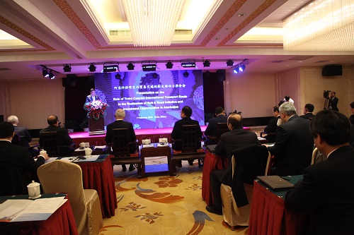 劉合理一行受邀出席阿塞拜疆跨里海貿(mào)易運(yùn)輸走廊推介會(huì)