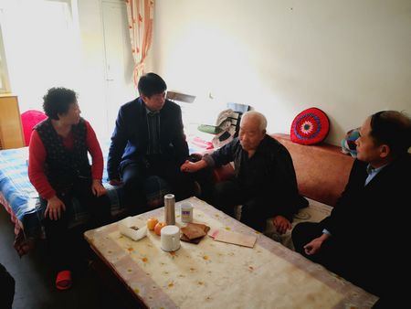 心系困難職工，情系企業(yè)發(fā)展