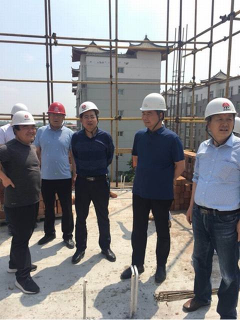 贠公法深入咸陽(yáng)分公司、天工公司、路橋分公司、澄合分公司工地檢查指導(dǎo)安全工作