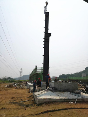 漢中分公司承建的寶軋漢中生產基地廠房鋼構件順利起吊