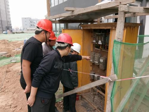 韓城分公司施工一線打響施工安全專項(xiàng)攻堅(jiān)行動(dòng)第一戰(zhàn)