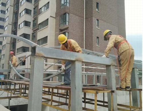 銅煤公司基層項(xiàng)目部未雨綢繆抓好“雨季三防”工作