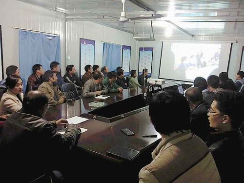 陜煤建設(shè)礦建二公司小保當(dāng)黨支部開(kāi)展“三憶--不忘初心感黨恩” 主題教育活動(dòng)