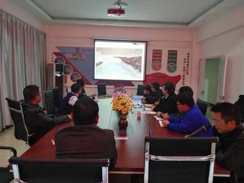 陜煤建設路橋分公司開展青工“夜校補習班”