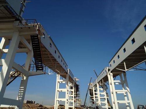 陜煤建設(shè)澄合分公司“土安”聯(lián)手見證小保當火車裝車末煤系統(tǒng)首次出煤