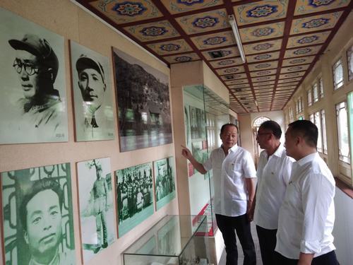 陜煤建設(shè)洗選煤運營公司安裝第五黨支部主題黨日活動進(jìn)行時