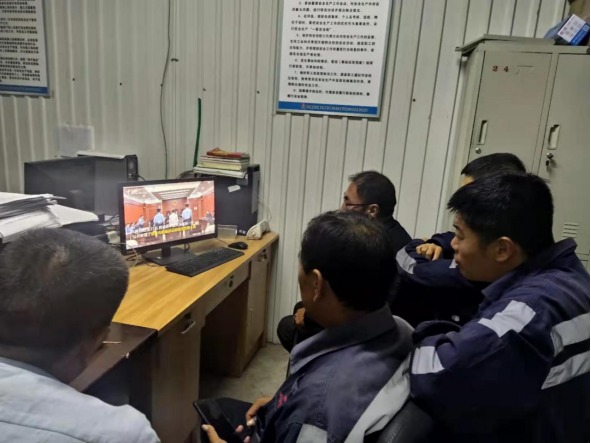 陜煤建設集團洗選煤運營公司安裝第五項目部黨支部：加強理論基礎，提高思想認識