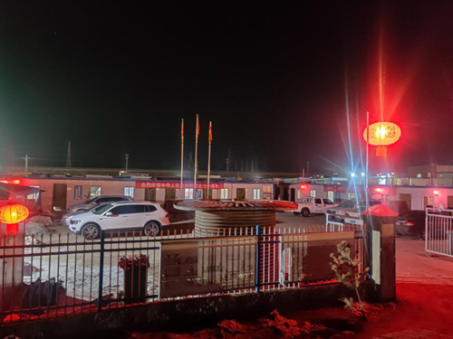 陜煤建設機電安裝公司曹家灘項目部張燈結彩、歡聲笑語過新年