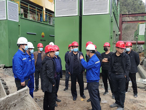 延安市發(fā)改委蒞臨機電安裝公司黃陵瓦斯發(fā)電工程安裝現(xiàn)場檢查指導(dǎo)工作