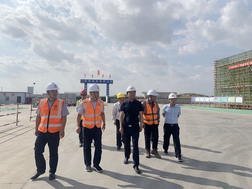 榆林化學公司董事長宋世杰一行赴陜煤建設(shè)銅煤公司第十六項目部調(diào)研指導(dǎo)工作