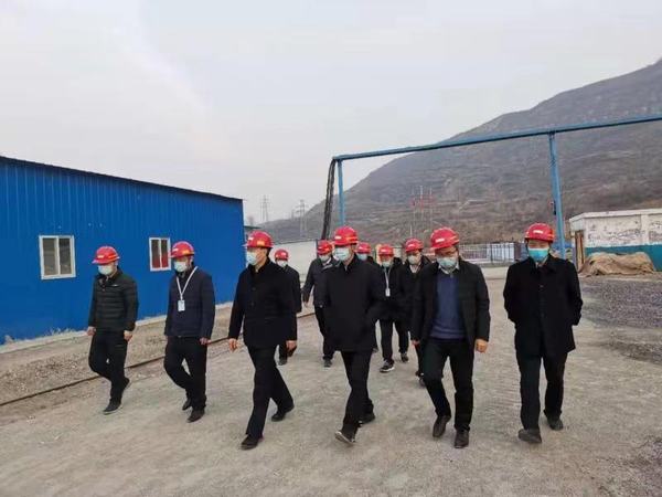 陜西省煤監局領導蒞臨陜煤建設礦建二公司王峰項目部檢查指導工作