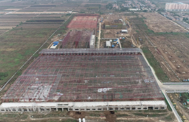 陜煤建設(shè)渭南分公司南京金龍項目部超危大網(wǎng)架頂升工程順利完成