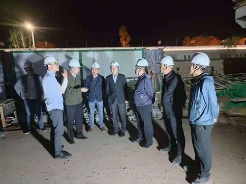 陜西旅游集團有限公司董事長蒞臨陜煤建設銅煤公司承建的延安保育院劇場項目檢查指導工作