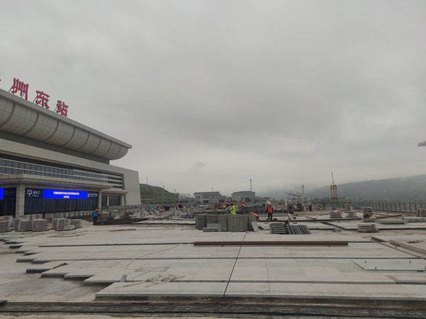 夏日炎炎    依然堅(jiān)守