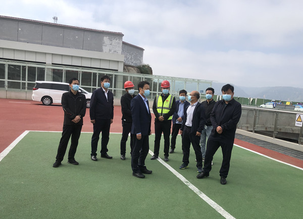 彬州市市長陳加寶、副市長馮永勝蒞臨銀西高鐵彬州站前廣場項目調研指導