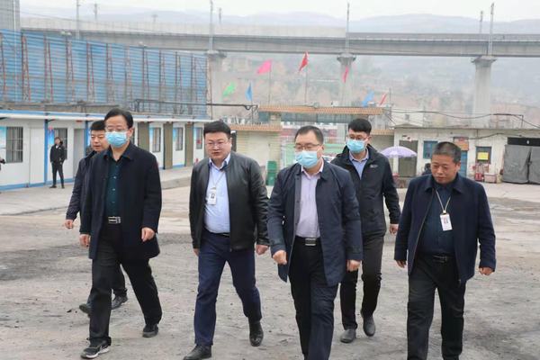 韓城礦業有限公司領導前往陜煤建設礦建二公司第二項目部檢查指導工作
