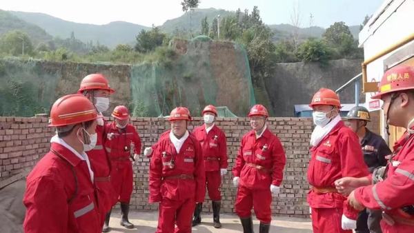 韓城礦業(yè)有限公司領(lǐng)導(dǎo)前往陜煤建設(shè)礦建二公司王峰項目部檢查指導(dǎo)工作