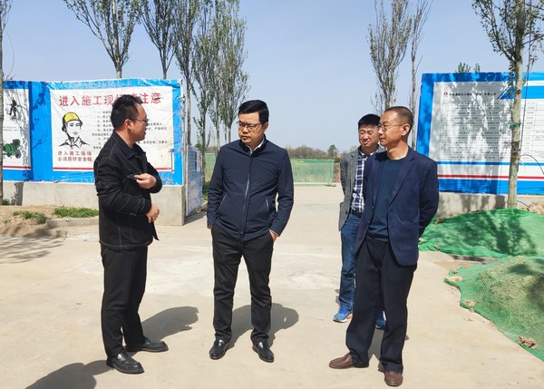 陜西彬長文家坡礦業(yè)有限公司董事長、總經(jīng)理徐景果蒞臨陜煤建設路橋分公司彬長項目部檢查