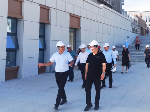 陜西省審計廳黨組成員、副廳長牟軍利一行蒞臨中共榆林市委黨校新校區(qū)建設(shè)項目檢查指導(dǎo)工作