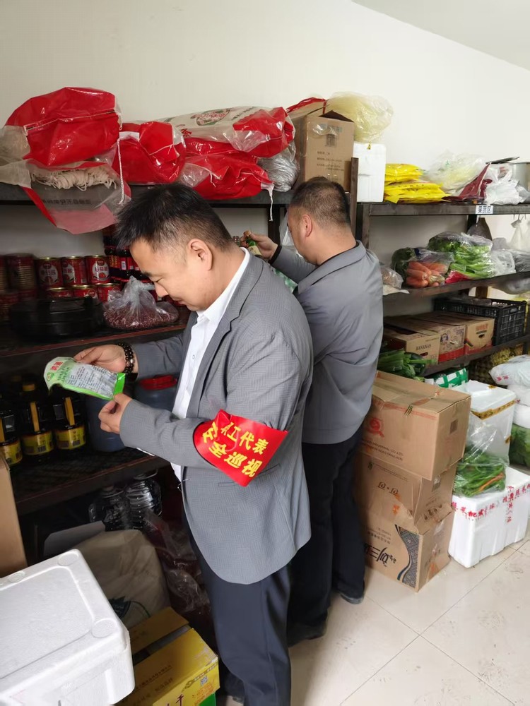 陜煤建設(shè)煤礦運營服務(wù)分公司：“紅袖章”守護(hù)安全防線