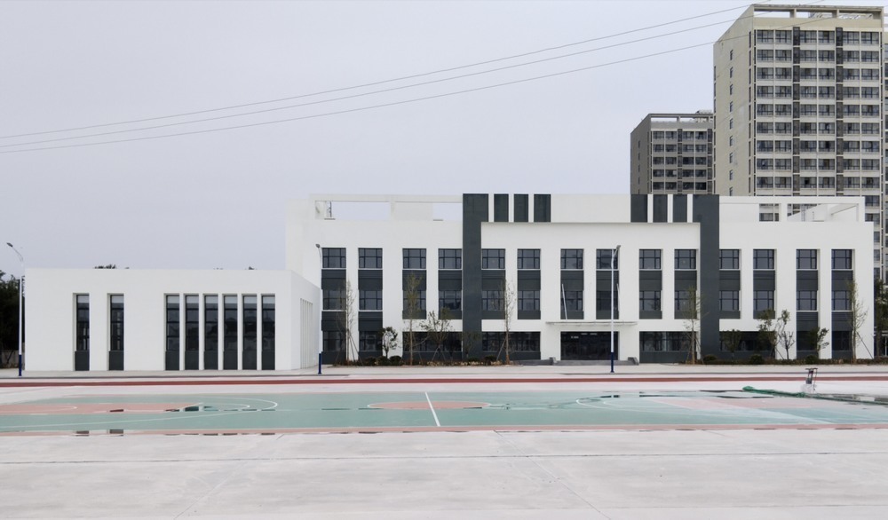 陜煤建設渭南分公司承建的彬長文家坡礦業(yè)公司消防救援基地項目順利通過竣工驗收