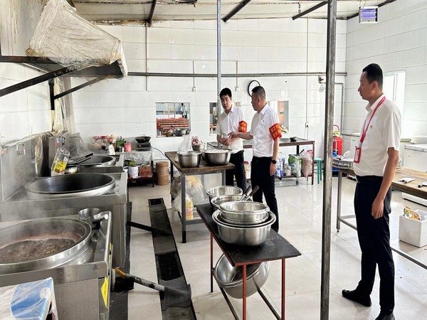 陜煤建設煤礦運營服務分公司：職工代表巡視為生產(chǎn)安全“把診問脈”