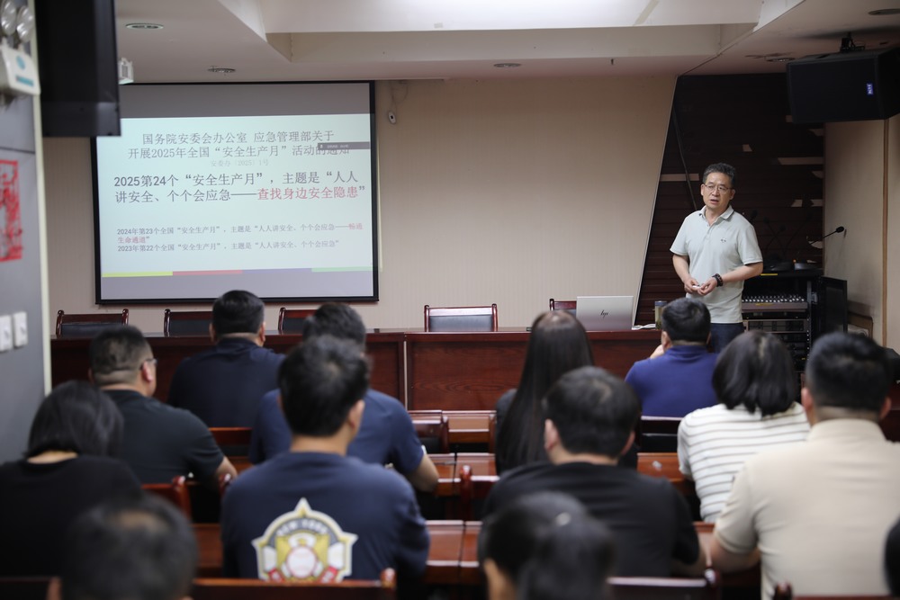 陜煤建設(shè)路橋分公司以宣傳為墨，繪就安全發(fā)展新圖景