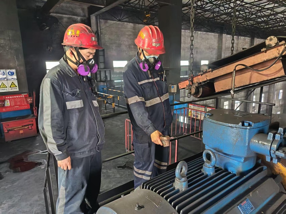 陜煤建設(shè)洗選煤運(yùn)營(yíng)公司澄合山陽運(yùn)營(yíng)項(xiàng)目部：烈日炙烤，他們的堅(jiān)守最“滾燙”