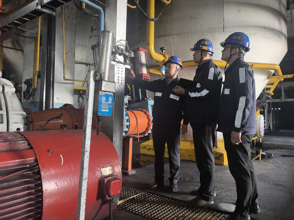 陜煤建設(shè)洗選煤運(yùn)營(yíng)公司紅柳林洗煤廠項(xiàng)目部：高溫淬煉初心 堅(jiān)守筑牢防線