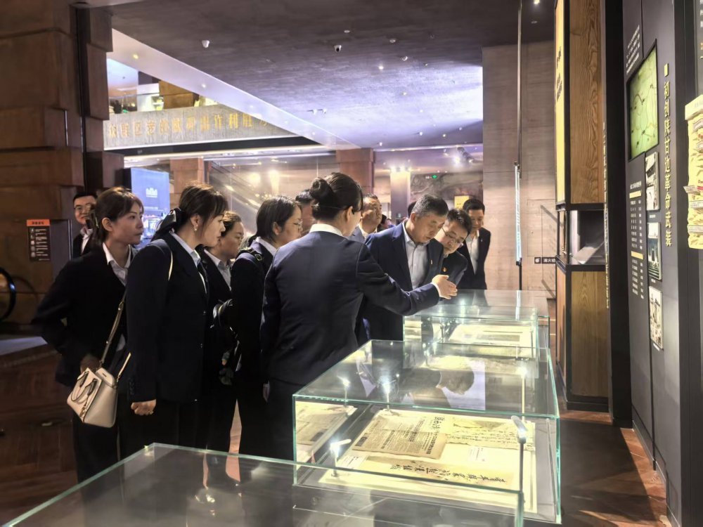 陜煤建設(shè)物資設(shè)備管理黨支部開(kāi)展“緬懷革命英烈，傳承紅色基因”主題黨日活動(dòng)