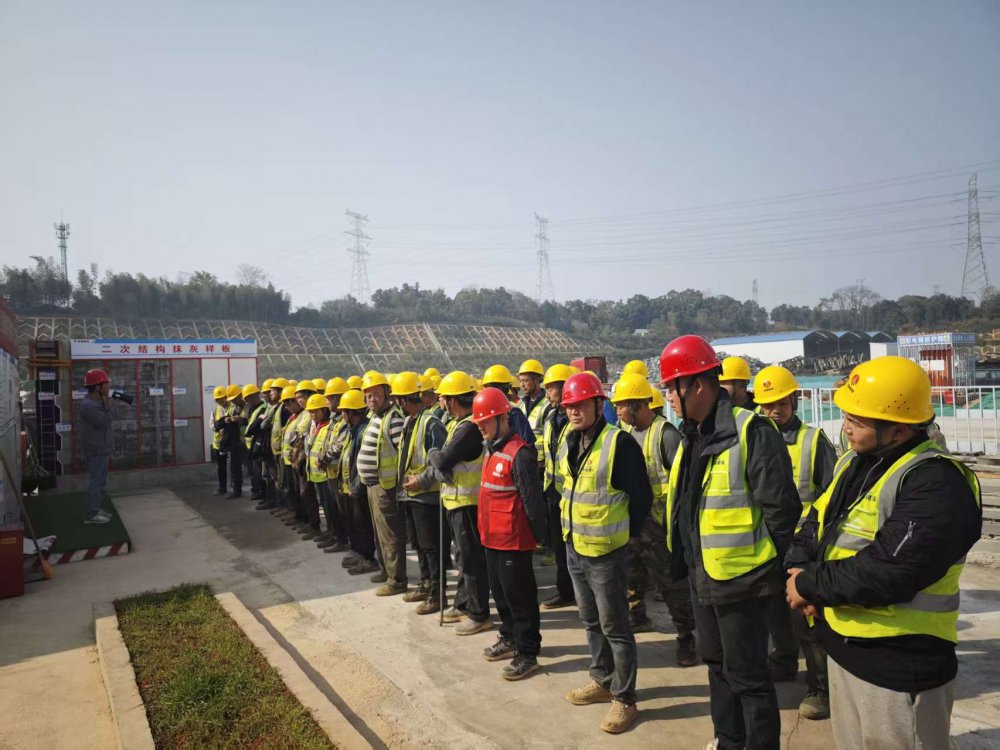 嚴(yán)守紅線保安全 精耕細作筑精品