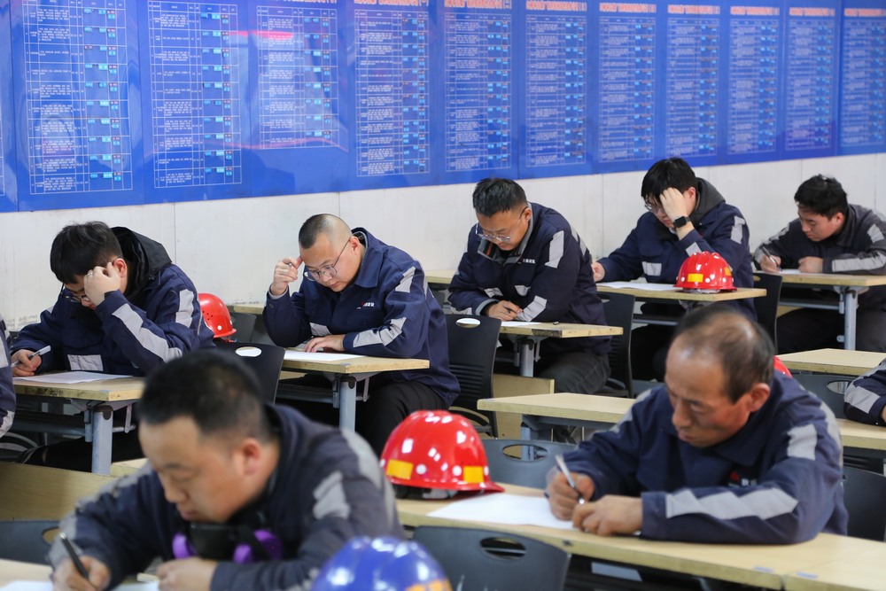 陜煤建設(shè)洗選煤運(yùn)營(yíng)公司：“全鏈條”打造項(xiàng)目建設(shè)的“常管控”與“長(zhǎng)安全”