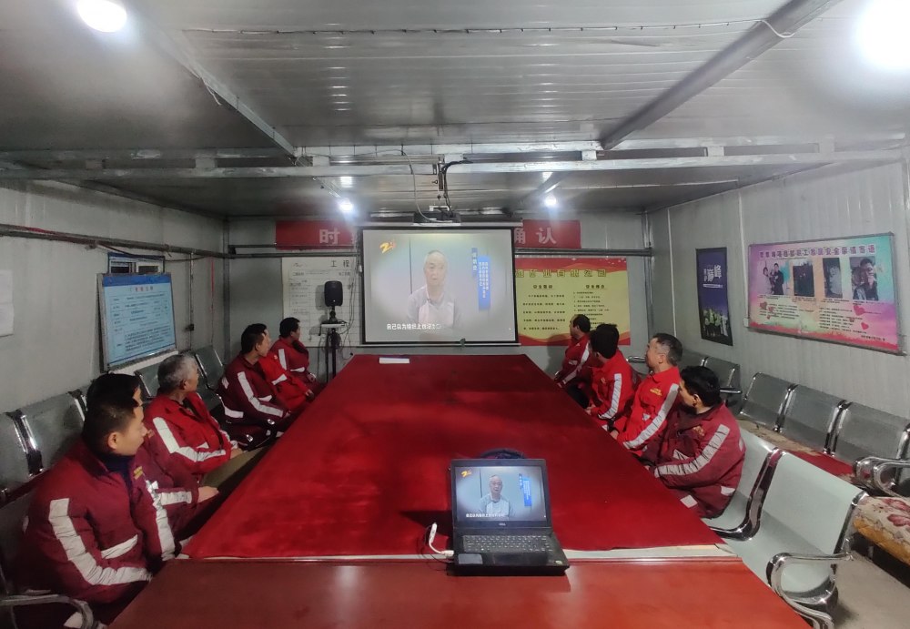 陜煤建設(shè)機(jī)電安裝公司涼水井項(xiàng)目部：筑牢安全防線(xiàn) 護(hù)航項(xiàng)目平穩(wěn)運(yùn)行