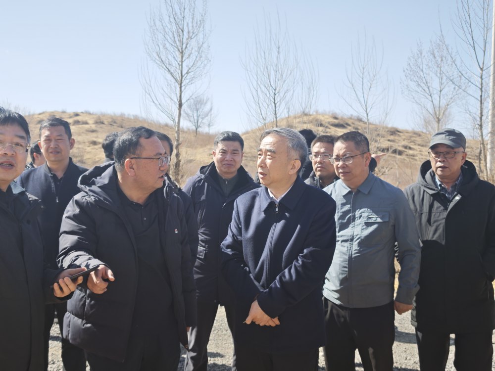 陜西鐵路物流集團(tuán)黨委書(shū)記、董事長(zhǎng)楊科生赴陜煤建設(shè)路橋分公司靖神鐵路項(xiàng)目調(diào)研