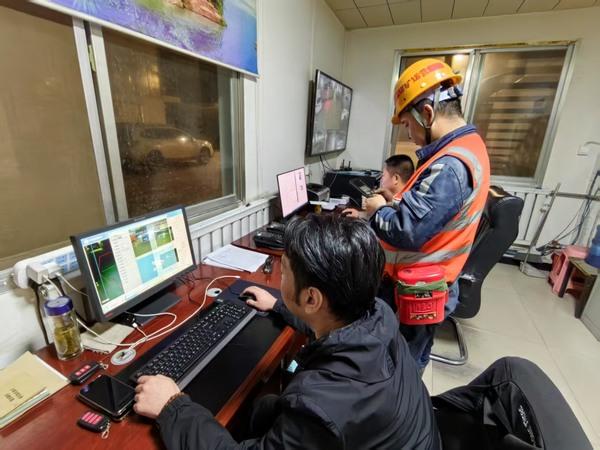 陜煤建設(shè)煤礦運營服務(wù)分公司：聞令而動護穩(wěn)定 全力以赴筑防線