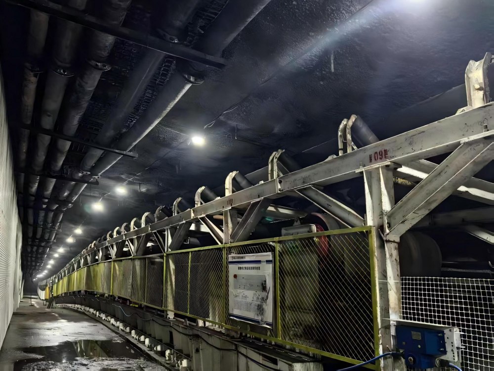 陜煤建設(shè)機電安裝公司小保當(dāng)項目部：創(chuàng)新工藝保障長距離帶式輸送機安裝